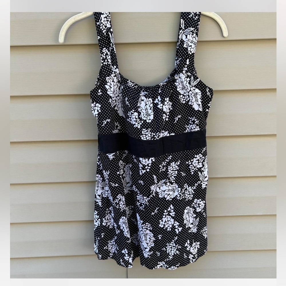 Vintage Ambiance Apparel Y2K babydoll floral tie waist sleeveless blouse size L